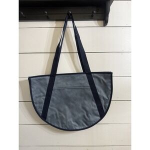 31 Thirty-One Round Utility Tote in‎ Denim Distressed - NEW Navy Light Blue